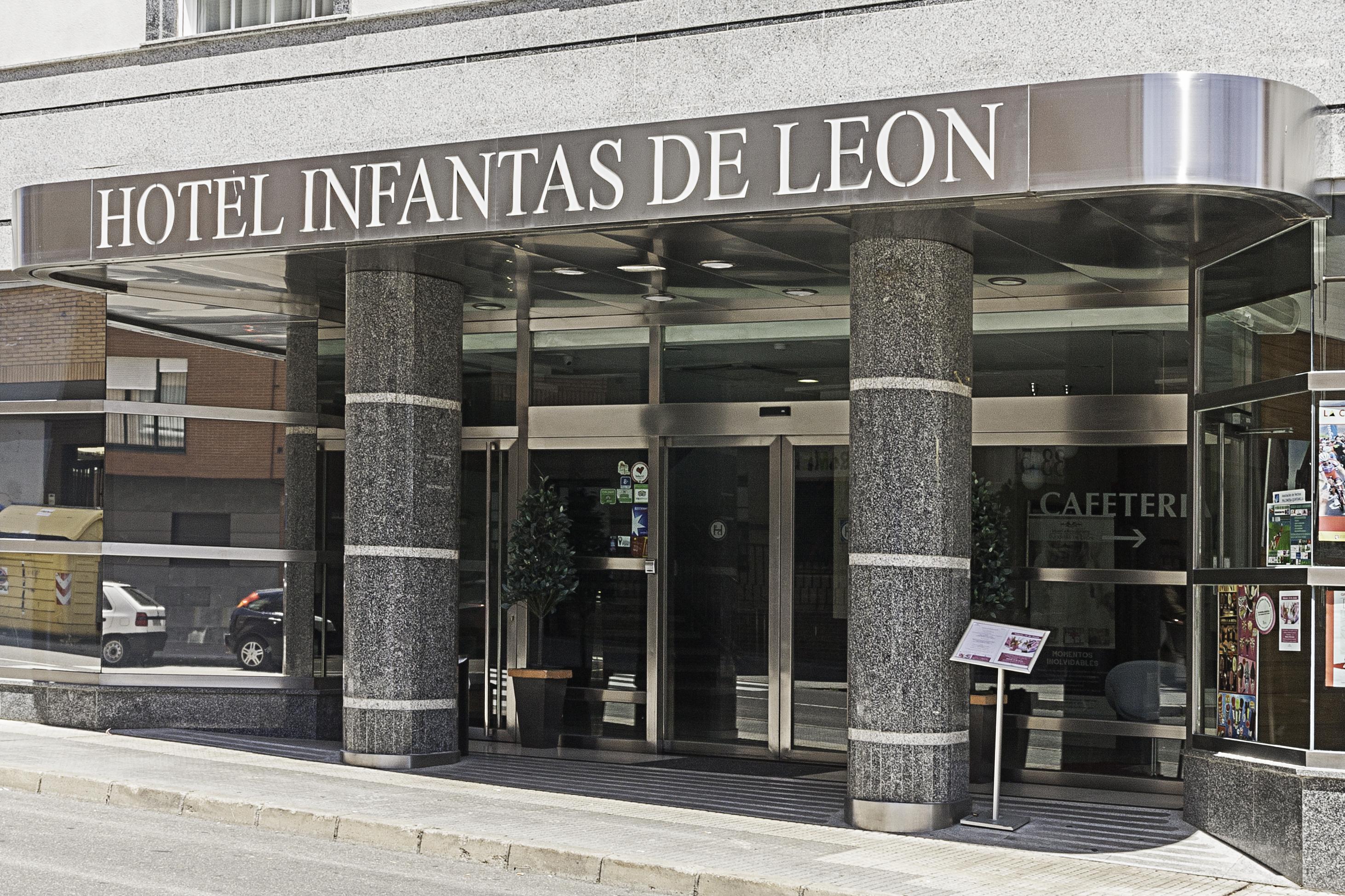 Fc Infantas De Leon Hotell Exteriör bild